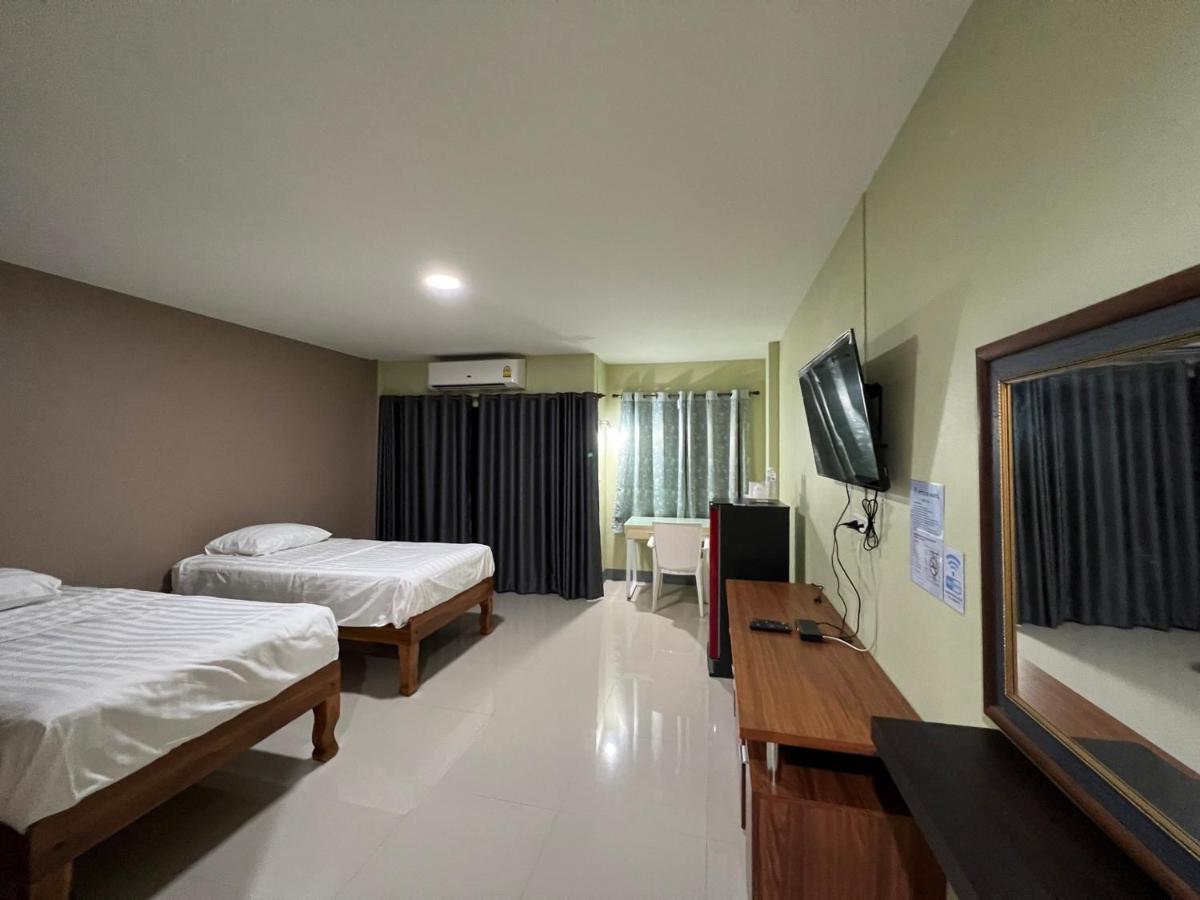 V Tharm Hotel Udon Thani Esterno foto