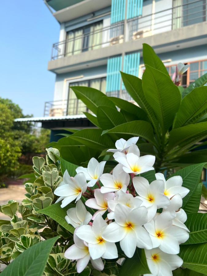 V Tharm Hotel Udon Thani Esterno foto
