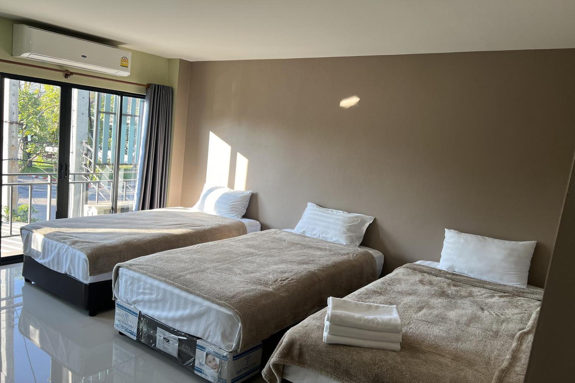 V Tharm Hotel Udon Thani Esterno foto