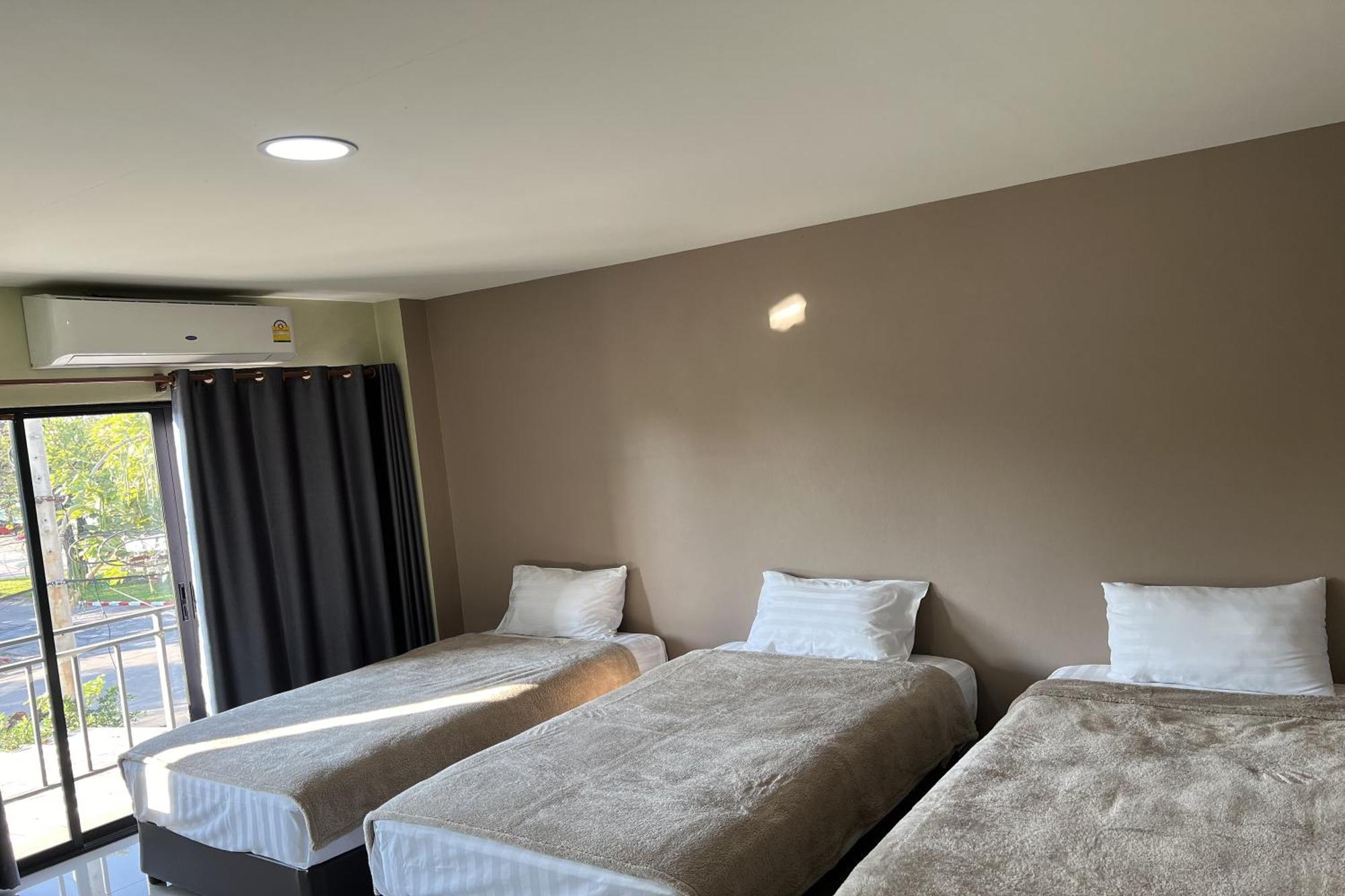 V Tharm Hotel Udon Thani Esterno foto