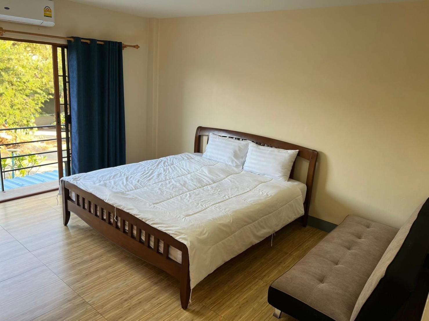 V Tharm Hotel Udon Thani Esterno foto